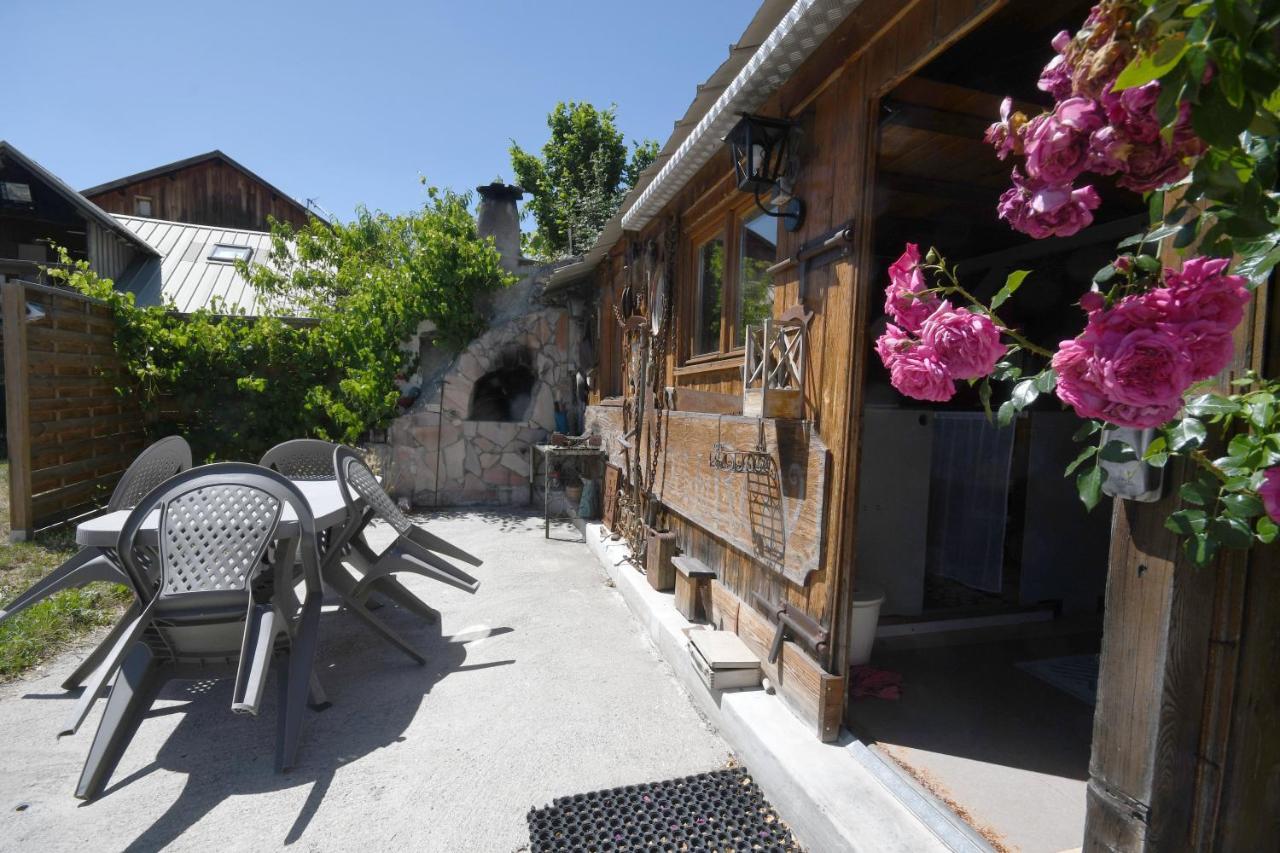 Le Love Chalet Des Alpes Guillestre Esterno foto
