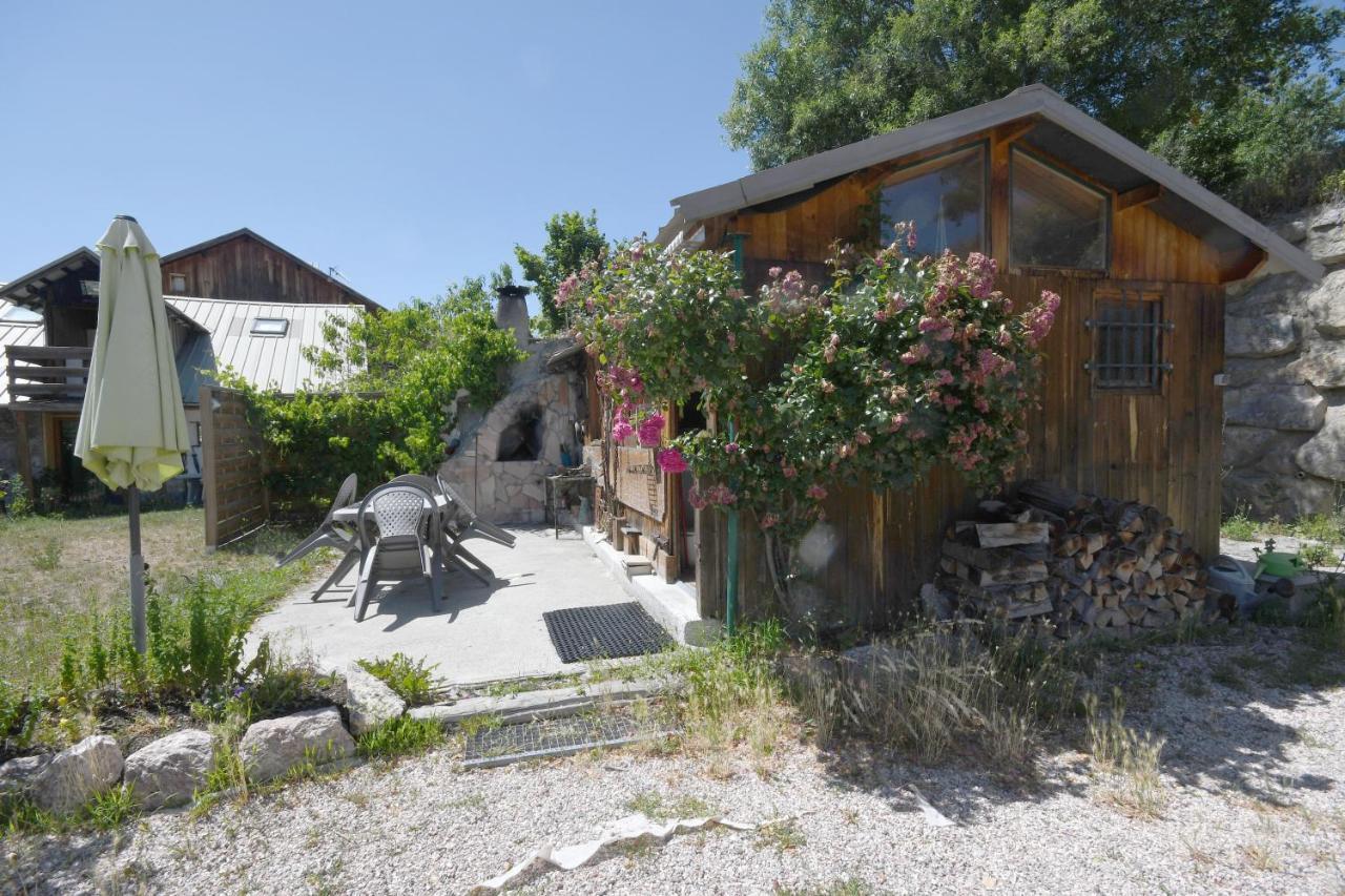 Le Love Chalet Des Alpes Guillestre Esterno foto